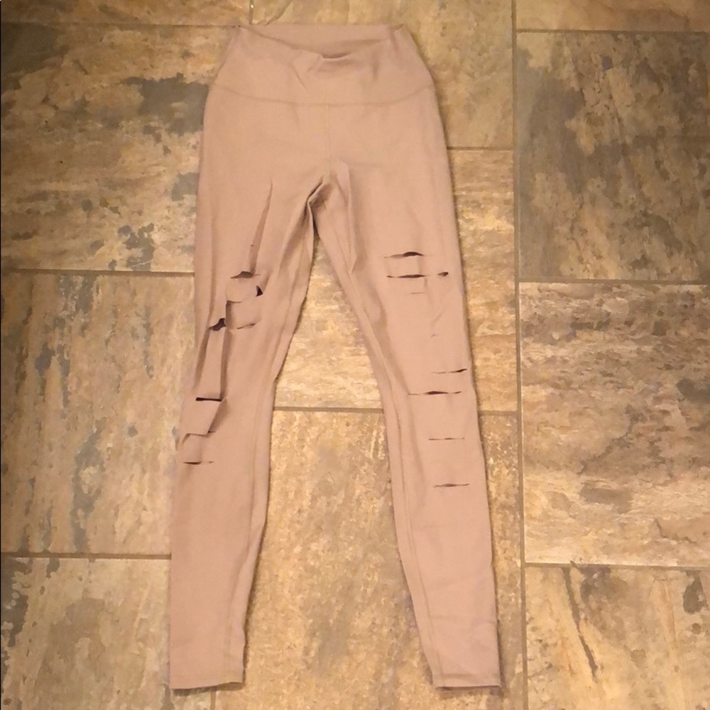 Alo Yoga Small Ripped Warrior Gravel